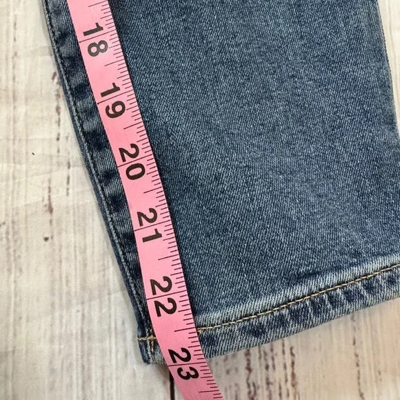 GAP True Skinny Mid Rise Jeans • Size 26/2P • Medium Blue Denim - Picture 6 of 7
